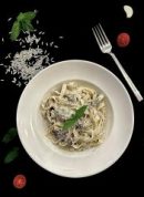 Kremalı Mantarlı Fettucine
